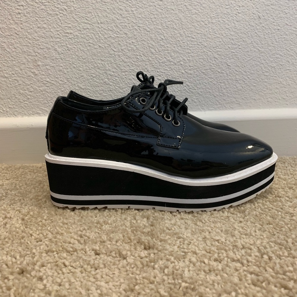 Black platform sneakers size 7